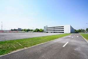 Dronă în apropierea Aeroportului Otopeni: aterizările temporar redirecţionate pe pista secundară